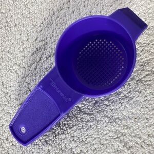 5/$35 Vintage Tupperware Purple Mini Sifter Strainer
